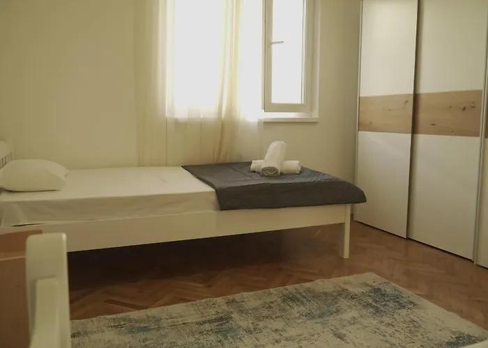 Rocky 아파트 비스